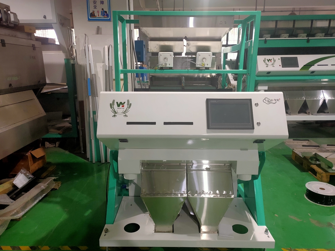 Machine de fines herbes de trieuse de couleur de vibrateurs des descendeurs 4 de Digital 2 avec la caméra CCD