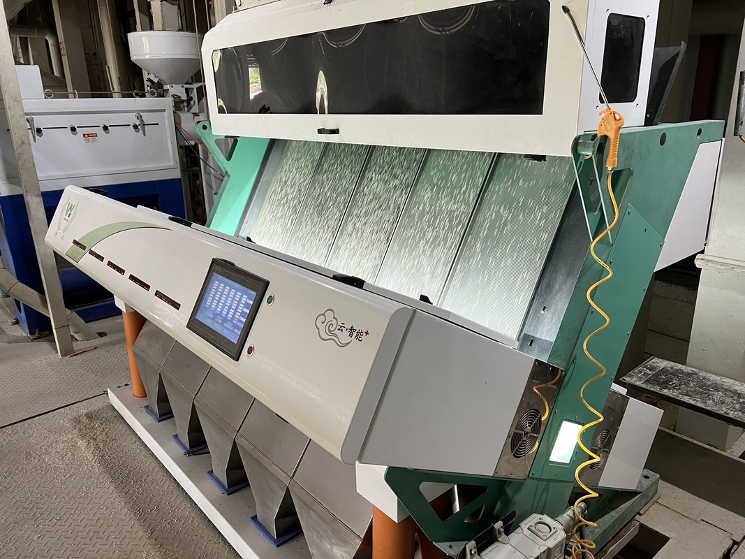 Type intelligent autodidacte de descendeur de Paddy Separator Machine High Level AI de riz