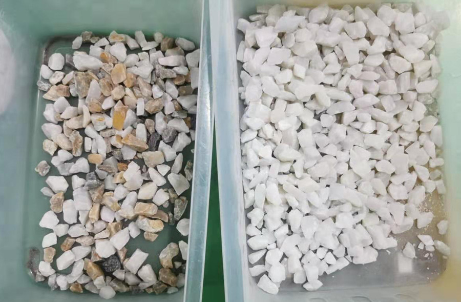 La machine de tri des couleurs au quartz de la pierre de minerai sec intègre des technologies de tri de la lumière visible