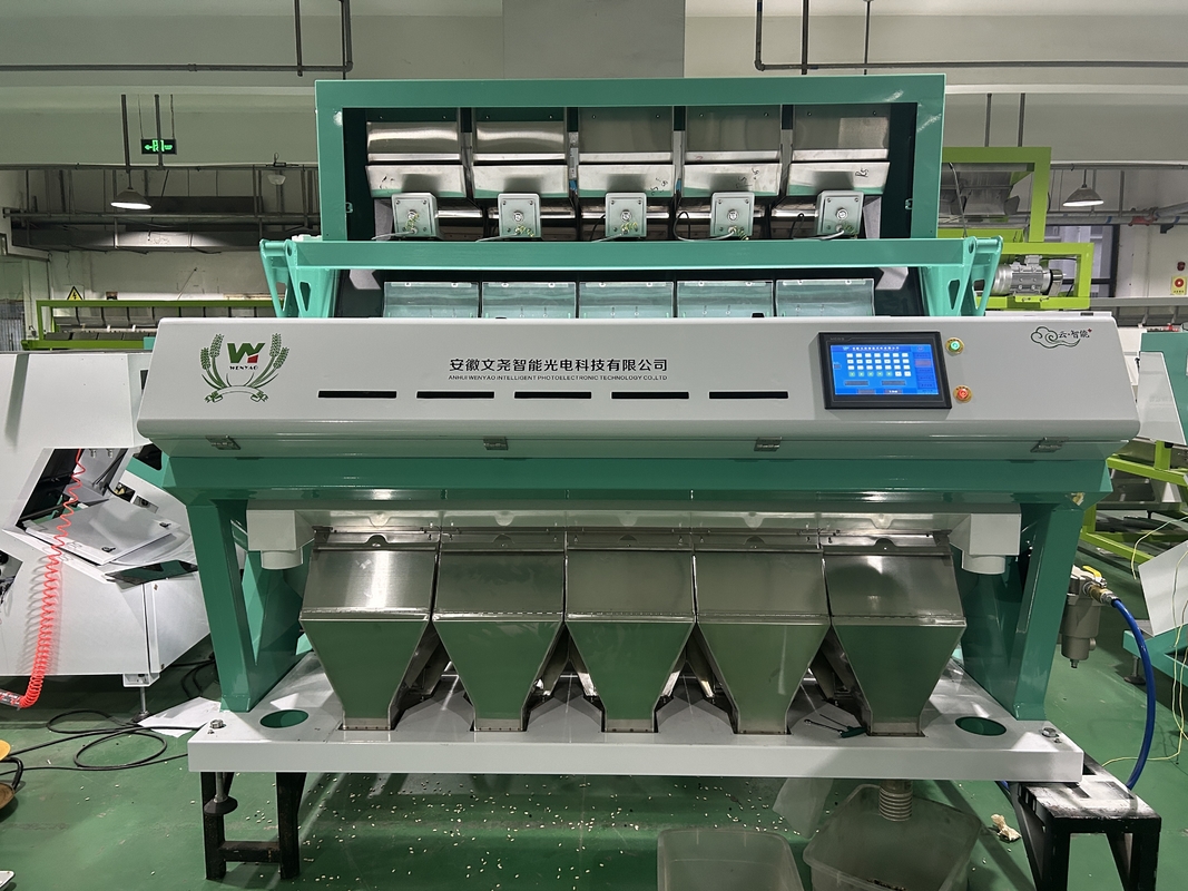 Machine de tri des couleurs de riz à haute efficacité 220V / 50HZ pour le tri précis du riz parboiled