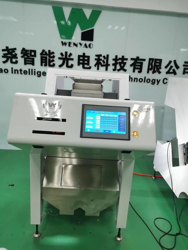 1 chute 64 canaux CCD Caméra Cardamom Juniper Color Sorting Machine Avec CE Avec télécommande WiFi