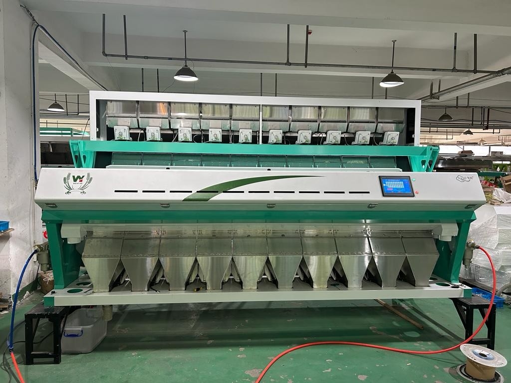 Distributeur de machine de tri de couleur de riz / séparateur de couleur de riz avec compresseur d'air à haute fréquence Chine Traitement des céréales 220v/50hz 5400