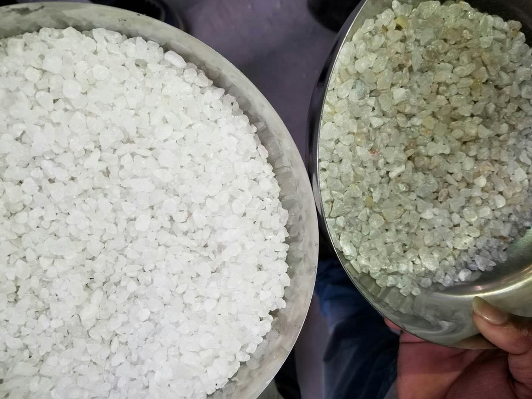 Le logiciel le plus récent La machine de tri de la couleur de sel de l' Himalaya pour éliminer les matières étrangères jaune foncé