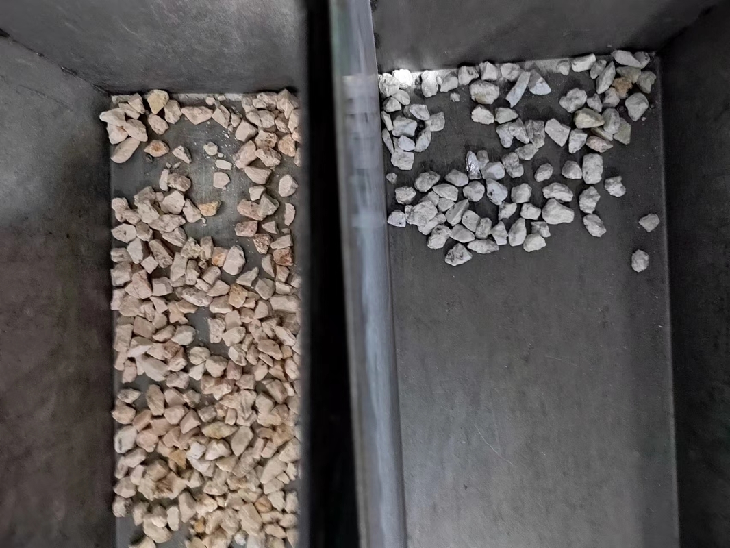 Trieuse pondérale à courroie de 1200MM pour céréales, riz et minerais avec une précision de 99,99%