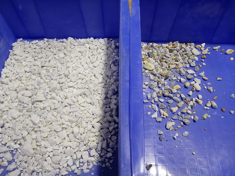 Machine de tri de couleurs à quartz minéral salin anti-corrosif SS316 à haute capacité et 10 canaux avec une précision de tri de 99,99 %