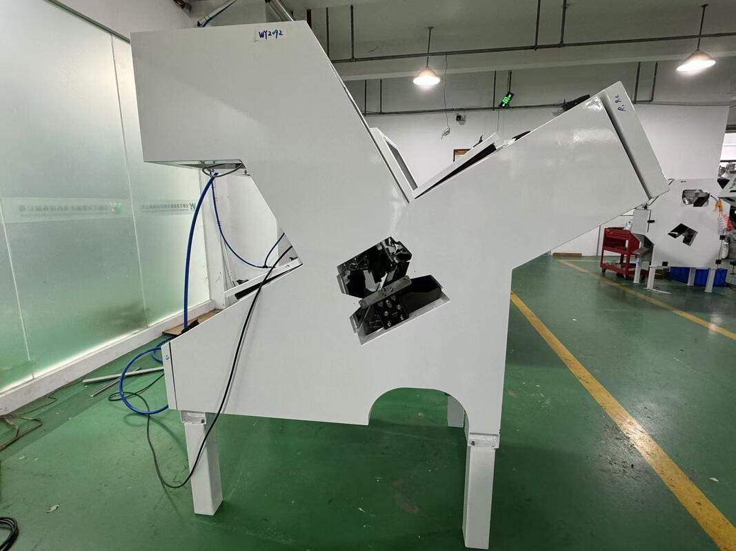 Machine de tri de cacahuètes à la noix de muscade pour l'élimination des particules d'aflatoxine avec technologie UV