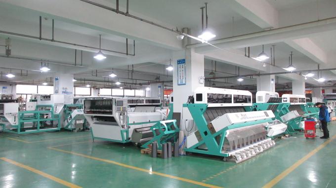 Wenyao Ore Color Sorter with Self-Cleaning Function for Hassle-Free Mineral Colour Separator Machine Secondary Screening 9
